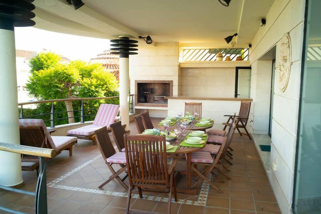 Beachside Villa In Puerto Marina, Benalmádena Buitenkant foto